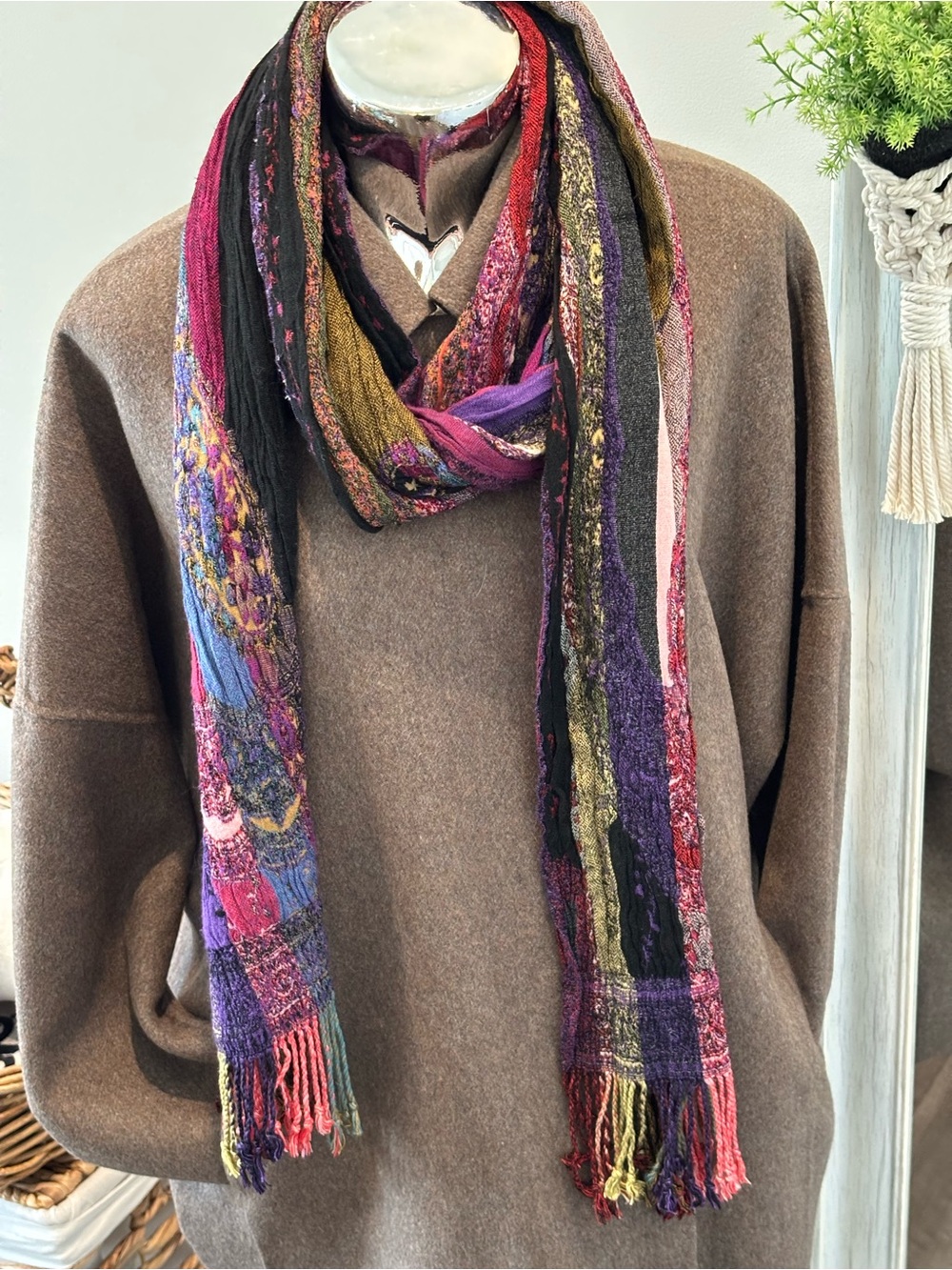 Gorgeous 100% viscose scarf made in India as new condition!